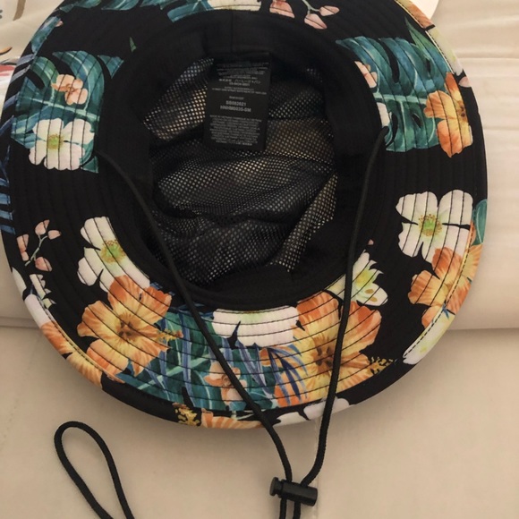 New Hurley Beach Boonie Vented Quick Dry Hat Adult Size S/M TROPICAL CAMO - Picture 4 of 7